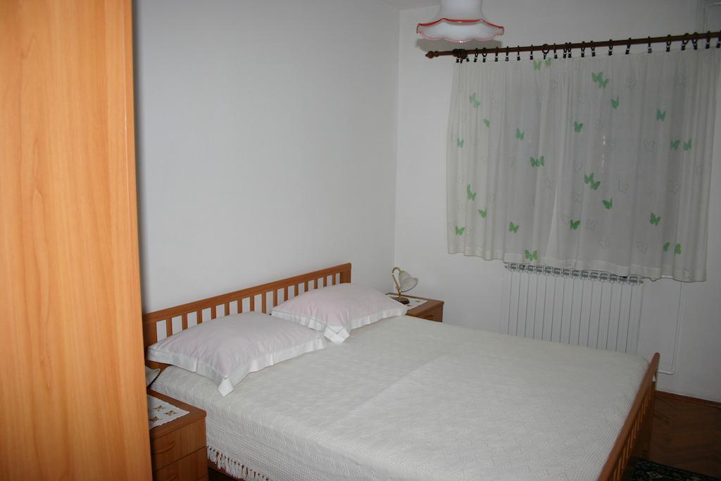 Apartments Grzunov Zadar Room photo